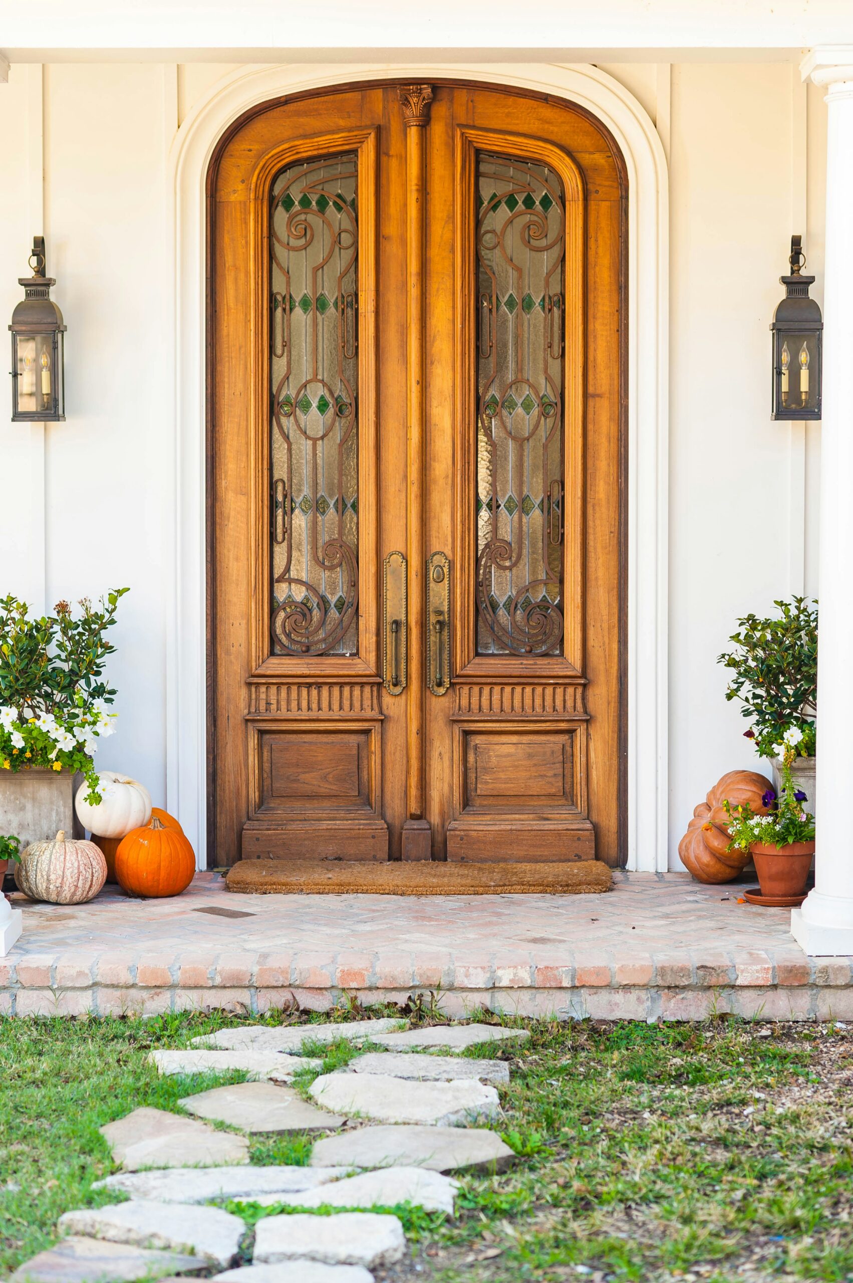 Ways to Make Your House Cozy for Fall Showings